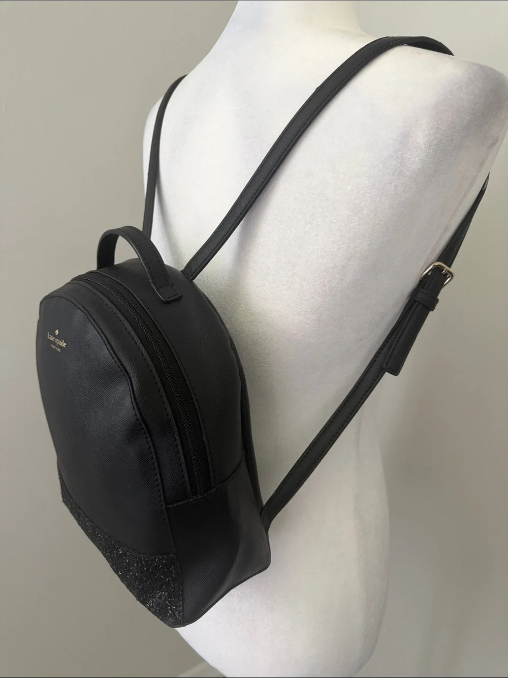 KATE SPADE Greta Court Sammi Black Glitter Small Backpack